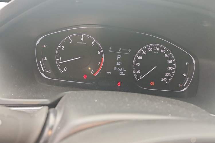Used Honda Accord 2018 260TURBO Elite Edition China V Odometer Close Up