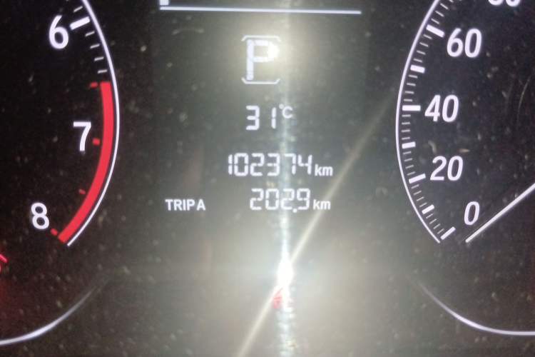 Used Honda Accord 2018 260TURBO Elite Edition China V Odometer Close Up