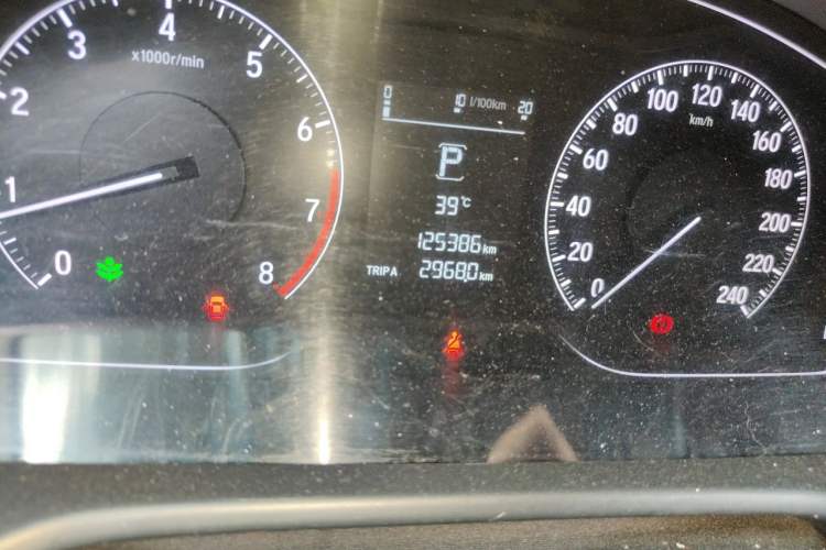 Used Honda Accord 2018 230TURBO Comfort Version National V Odometer Close Up