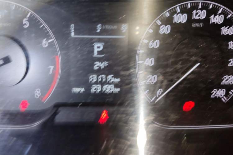 Used Honda Accord 2018 260TURBO Elite Edition China VI Odometer Close Up