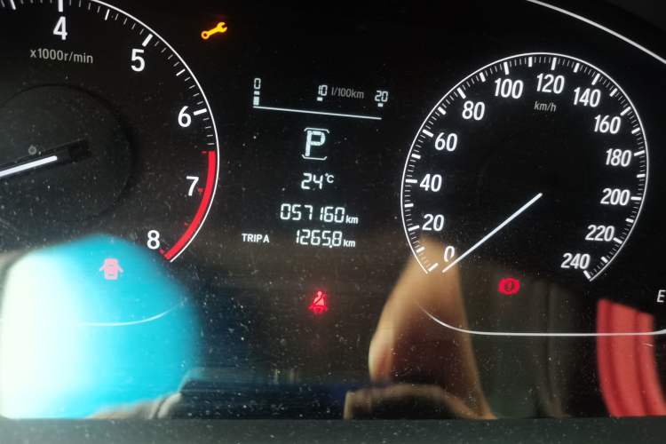 Used Honda Accord 2018 260TURBO Elite Edition China V Odometer Close Up