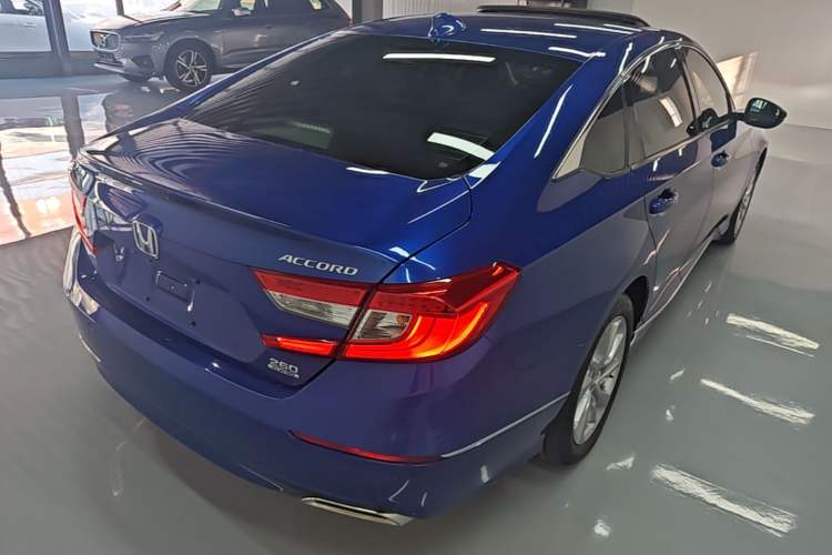 Used Honda Accord 2018 260TURBO Luxury Edition China V Emission Standard Rear Right 45 Deg