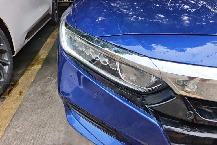 Used Honda Accord 2018 260TURBO Luxury Edition China VI Right Front Headlight