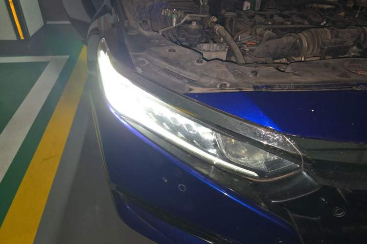 Used Honda Accord 2018 260TURBO Luxury Edition China V Emission Standard Right Front Headlight