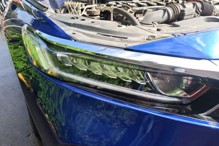 Used Honda Accord 2018 260TURBO Elite Edition China V Right Front Headlight