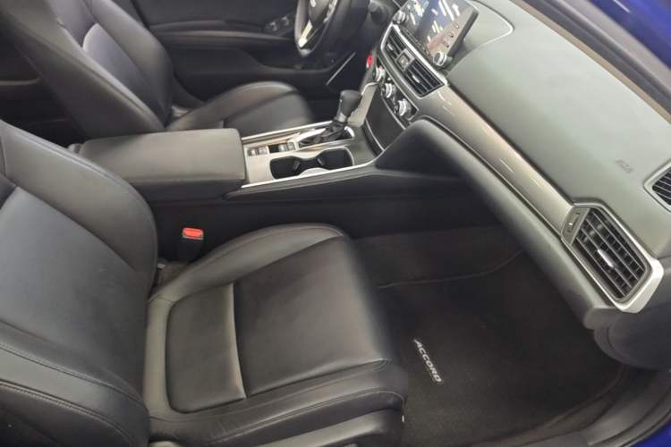 Used Honda Accord 2018 260TURBO Luxury Edition China VI Right Front Seat