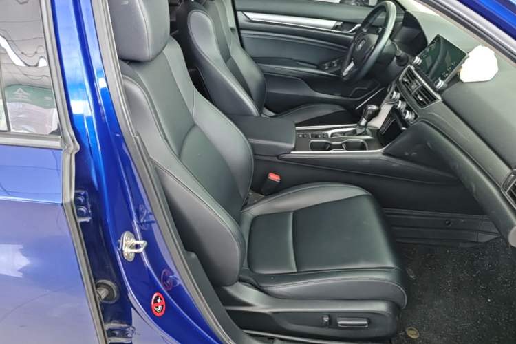 Used Honda Accord 2018 260TURBO Elite Edition China V Right Front Seat