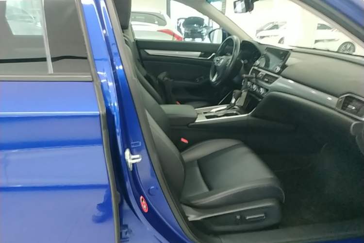 Used Honda Accord 2018 260TURBO Elite Edition China V Right Front Seat