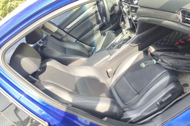 Used Honda Accord 2018 260TURBO Elite Edition China V Right Front Seat