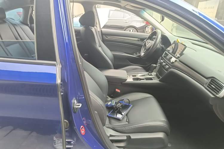Used Honda Accord 2018 230TURBO Comfort Version National V Right Front Seat
