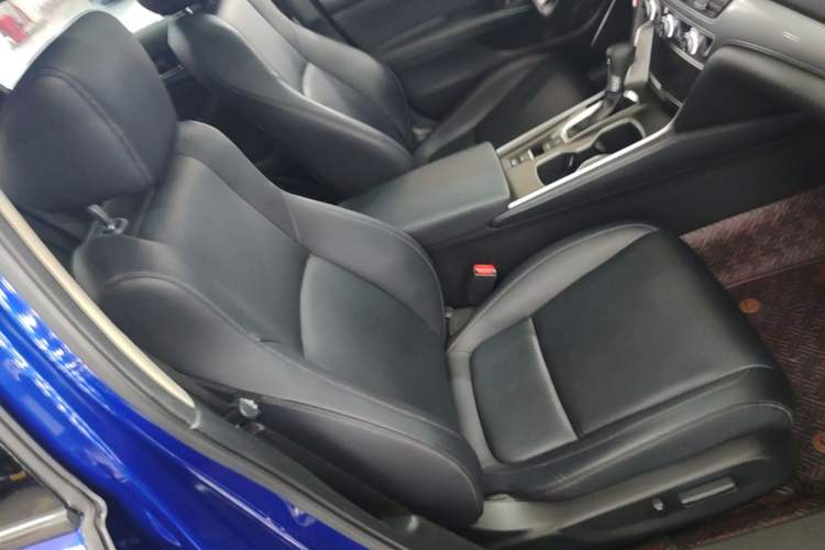Used Honda Accord 2018 260TURBO Elite Edition China V Right Front Seat
