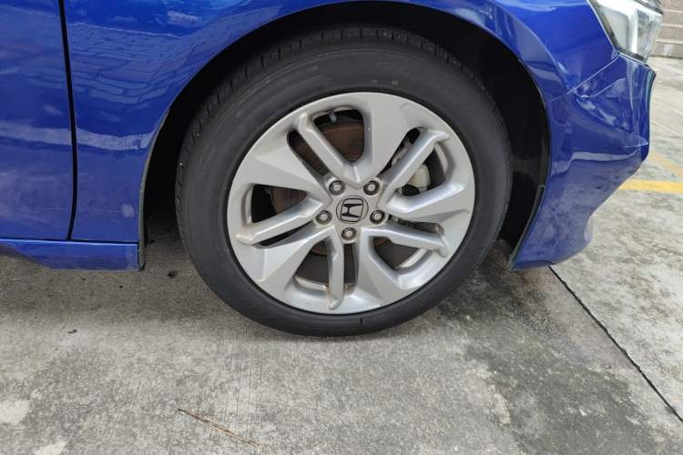 Used Honda Accord 2018 260TURBO Elite Edition China VI Right Front Wheel Hub