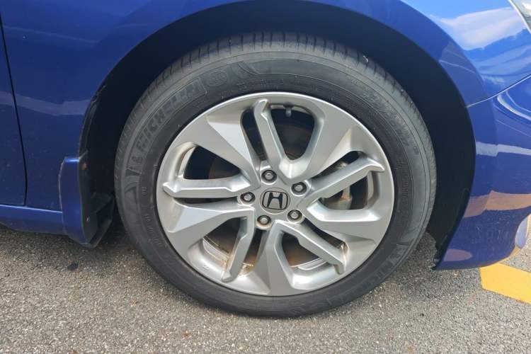 Used Honda Accord 2018 260TURBO Elite Edition China V Right Front Wheel Hub