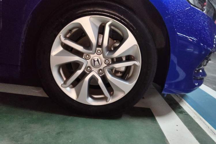 Used Honda Accord 2018 260TURBO Luxury Edition China V Emission Standard Right Front Wheel Hub