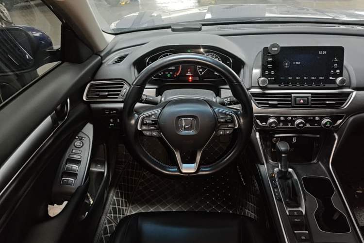 Used Honda Accord 2018 260TURBO Luxury Edition China V Emission Standard Steering Wheel