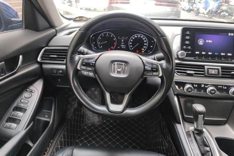 Used Honda Accord 2018 260TURBO Elite Edition China VI Steering Wheel
