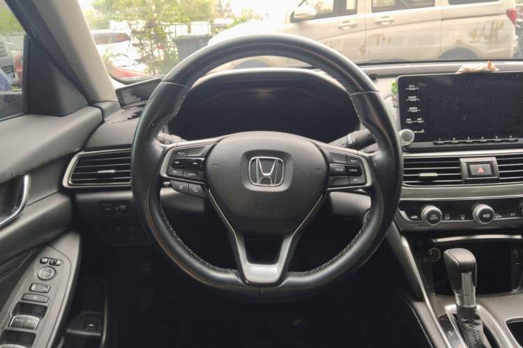 Used Honda Accord 2018 260TURBO Elite Edition China VI Steering Wheel