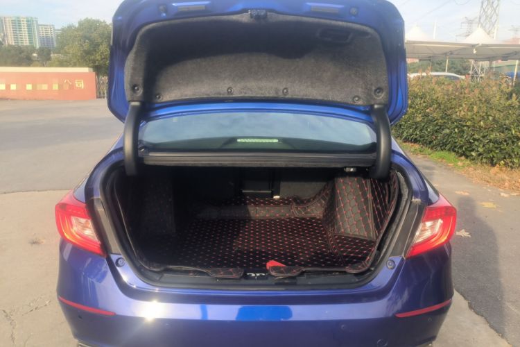 Used Honda Accord 2018 260TURBO Elite Edition China VI Trunk