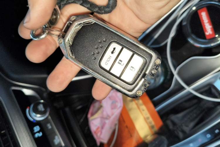 Used Honda Accord 2018 260TURBO Luxury Edition China V Emission Standard Vehicle Key