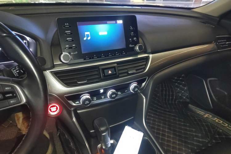 Used Honda Accord 2018 260TURBO Elite Edition China VI Audio And AC Panel
