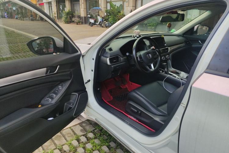 Used Honda Accord 2018 260TURBO Elite Edition China VI Driver Seat