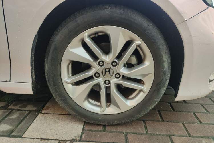 Used Honda Accord 2018 260TURBO Elite Edition China VI Right Front Wheel Hub