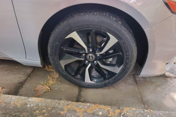 Used Honda Accord 2018 260TURBO Luxury Edition China VI Right Front Wheel Hub
