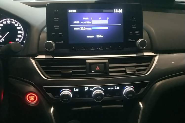 Used Honda Accord 2018 260TURBO Elite Edition China VI Audio And AC Panel