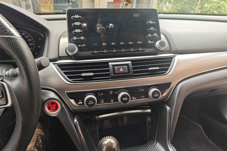 Used Honda Accord 2018 260TURBO Luxury Edition China VI Audio And AC Panel