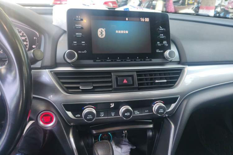 Used Honda Accord 2018 260TURBO Luxury Edition China V Emission Standard Audio And AC Panel