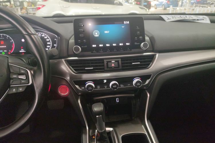 Used Honda Accord 2018 260TURBO Luxury Edition China VI Audio And AC Panel