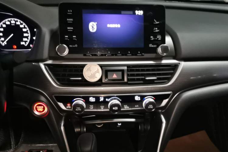 Used Honda Accord 2018 260TURBO Luxury Edition China VI Audio And AC Panel