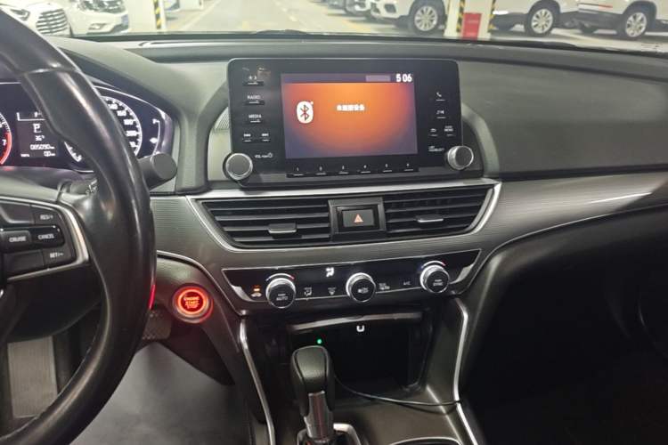 Used Honda Accord 2018 260TURBO Elite Edition China VI Audio And AC Panel