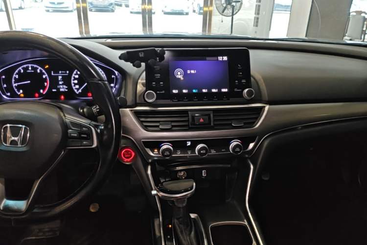 Used Honda Accord 2018 260TURBO Elite Edition China VI Audio And AC Panel