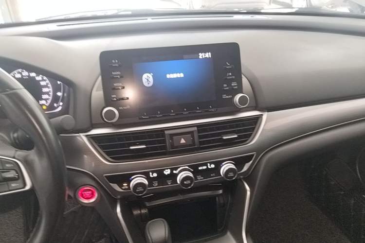 Used Honda Accord 2018 260TURBO Elite Edition China VI Audio And AC Panel