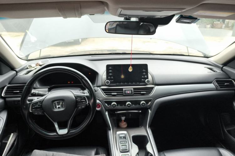 Used Honda Accord 2018 Rui Hybrid 2.0L Rui Ling Edition China VI Center Console
