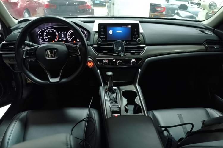 Used Honda Accord 2018 260TURBO Elite Edition China VI Center Console