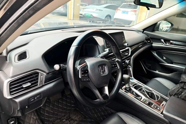 Used Honda Accord 2018 260TURBO Elite Edition China V Center Console