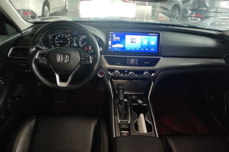 Used Honda Accord 2018 260TURBO Elite Edition China VI Center Console