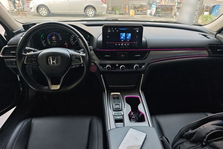 Used Honda Accord 2018 Rui Hybrid 2.0L Rui Ling Edition China VI Center Console