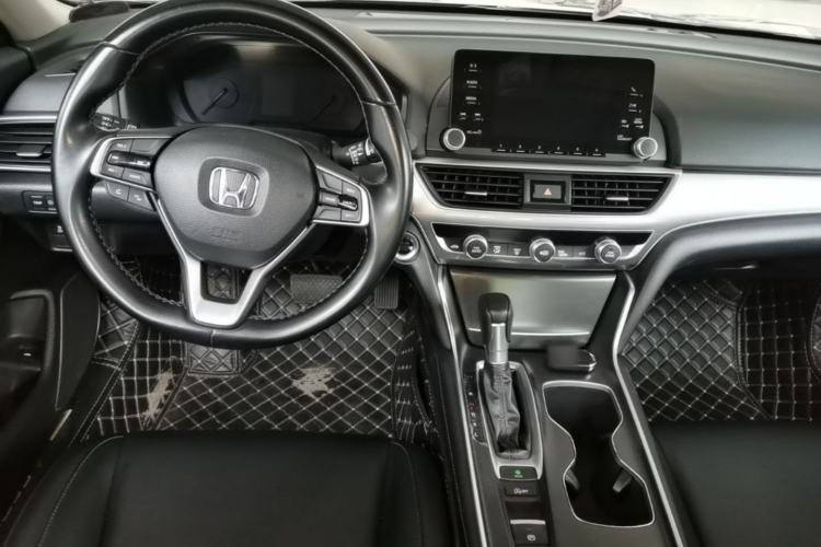 Used Honda Accord 2018 260TURBO Elite Edition China VI Center Console