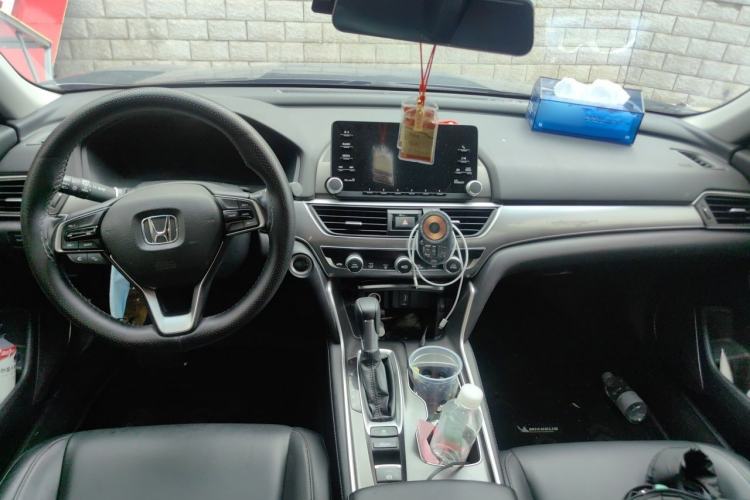 Used Honda Accord 2018 260TURBO Elite Edition China VI Center Console