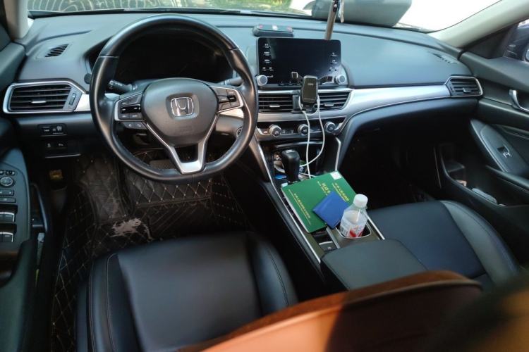 Used Honda Accord 2018 260TURBO Elite Edition China VI Center Console