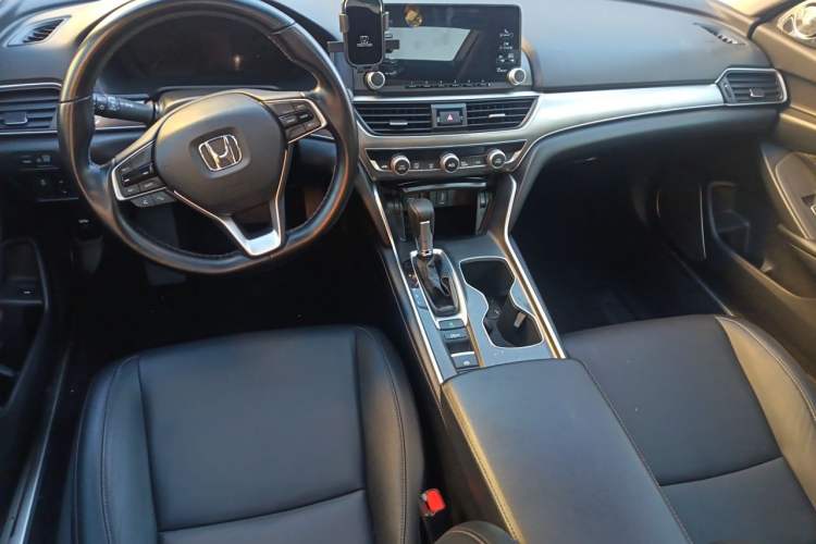 Used Honda Accord 2018 260TURBO Elite Edition China VI Center Console