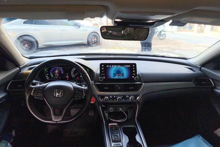 Used Honda Accord 2018 Rui·Hybrid 2.0L Rui Zhi Edition China VI Center Console