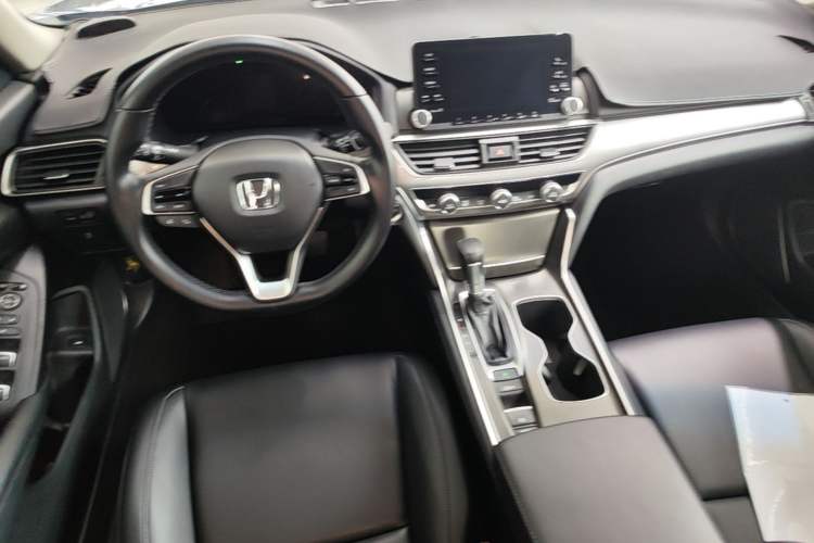 Used Honda Accord 2018 260TURBO Elite Edition China VI Center Console