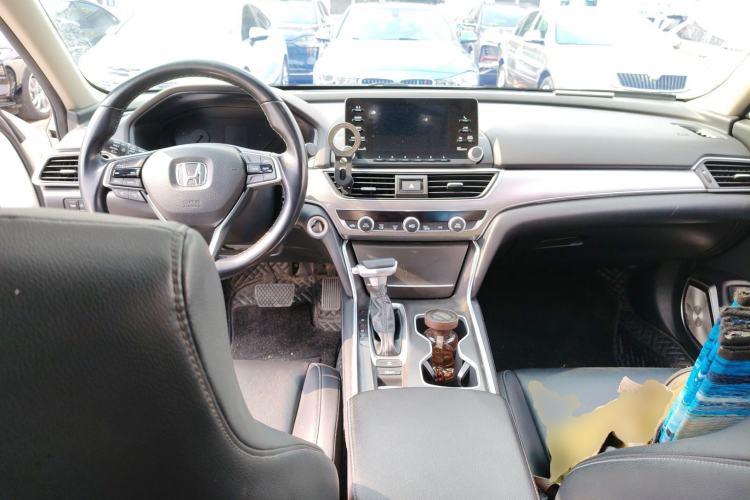 Used Honda Accord 2018 260TURBO Elite Edition China VI Center Console