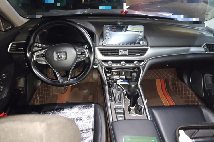 Used Honda Accord 2018 260TURBO Luxury Edition China VI Center Console
