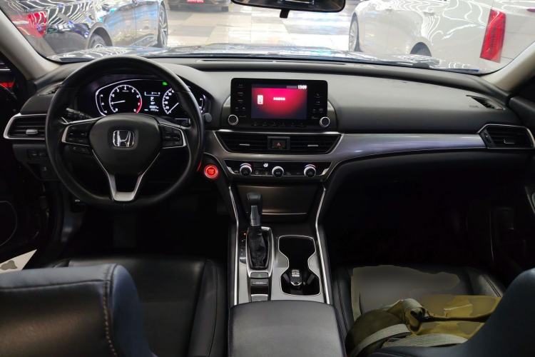 Used Honda Accord 2018 260TURBO Elite Edition China VI Center Console