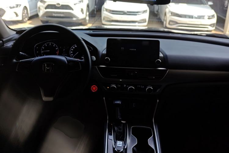 Used Honda Accord 2018 260TURBO Elite Edition China VI Center Console
